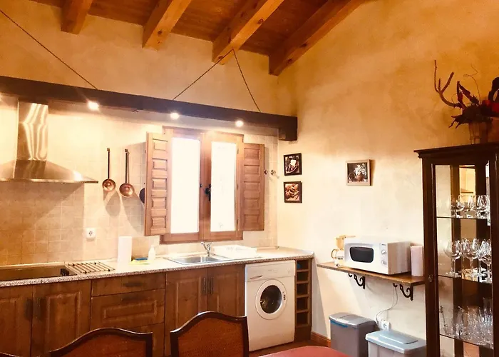 La Casa Del Cartero Pablo Saldana de Ayllon